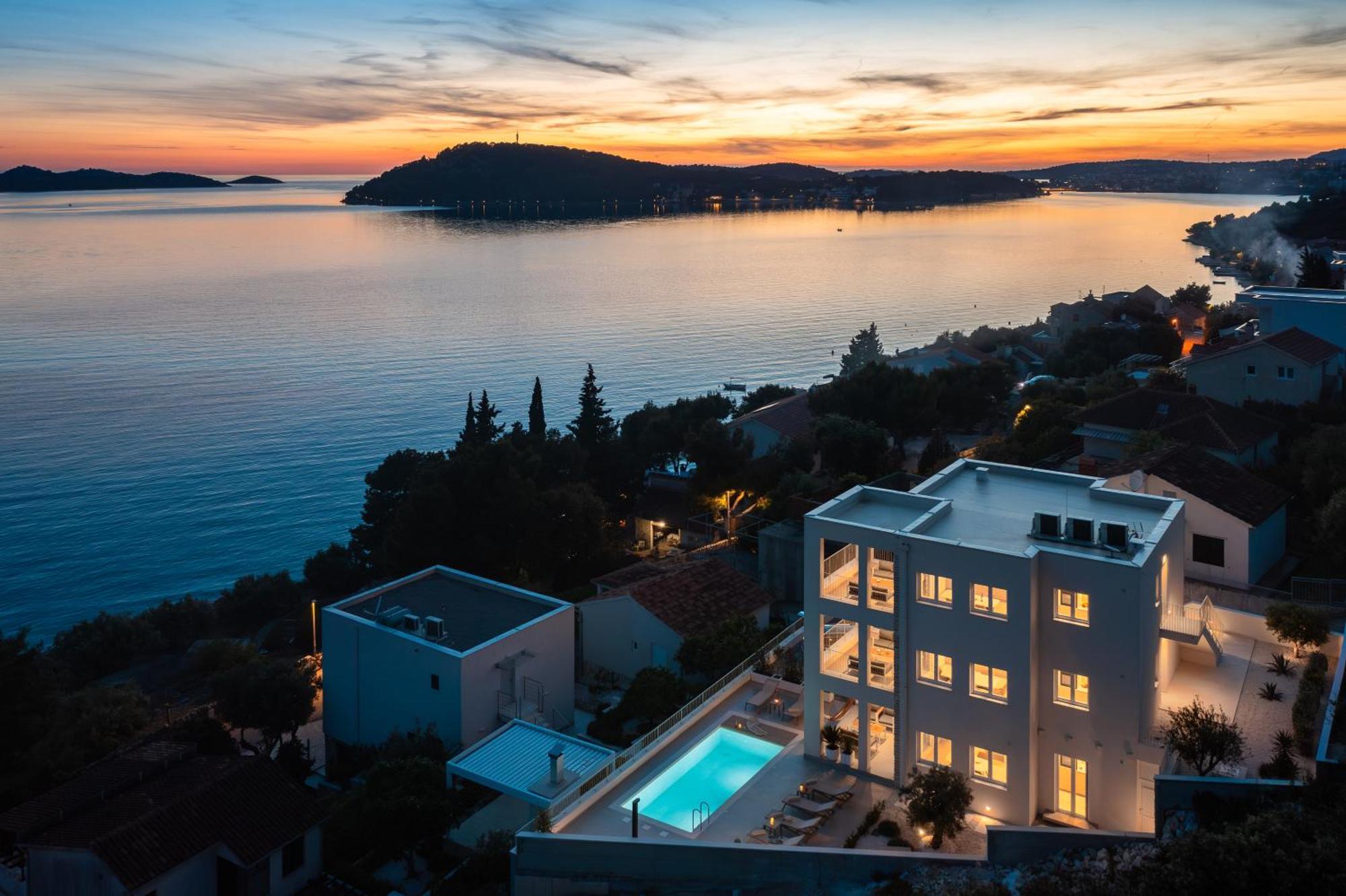 Apartment Porto Razanj